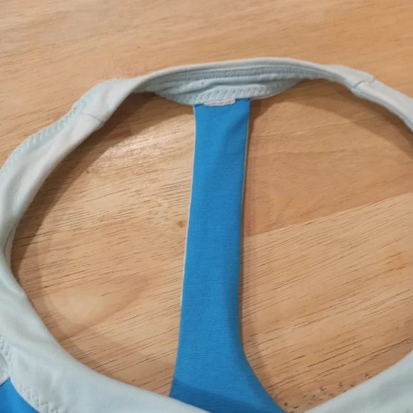 Lululemon Women's Sports Bra Size 4 - Picture 4 of 12